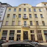 Bpr Simply Azure Apartment