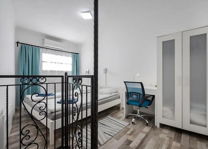 Bpr Simply Azure Apartment