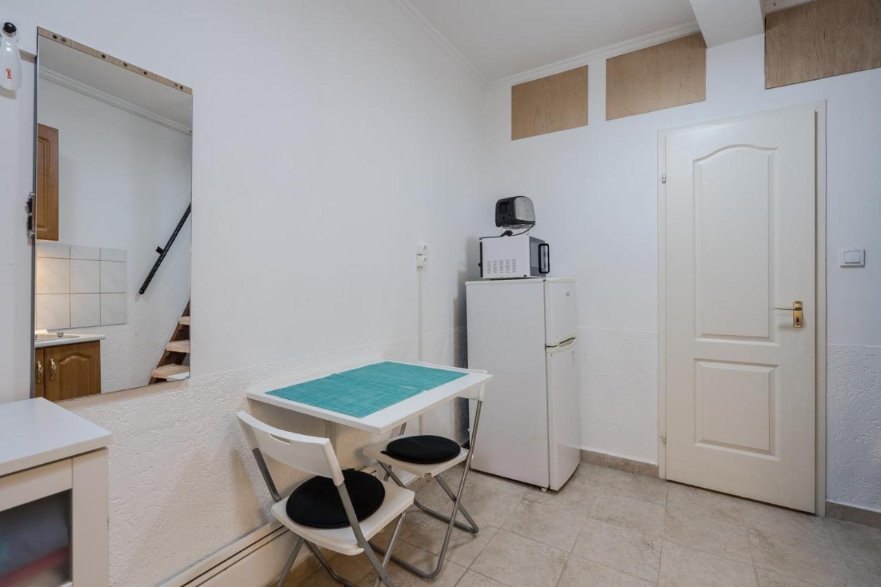 Bpr Simply Azure Apartment Budapest