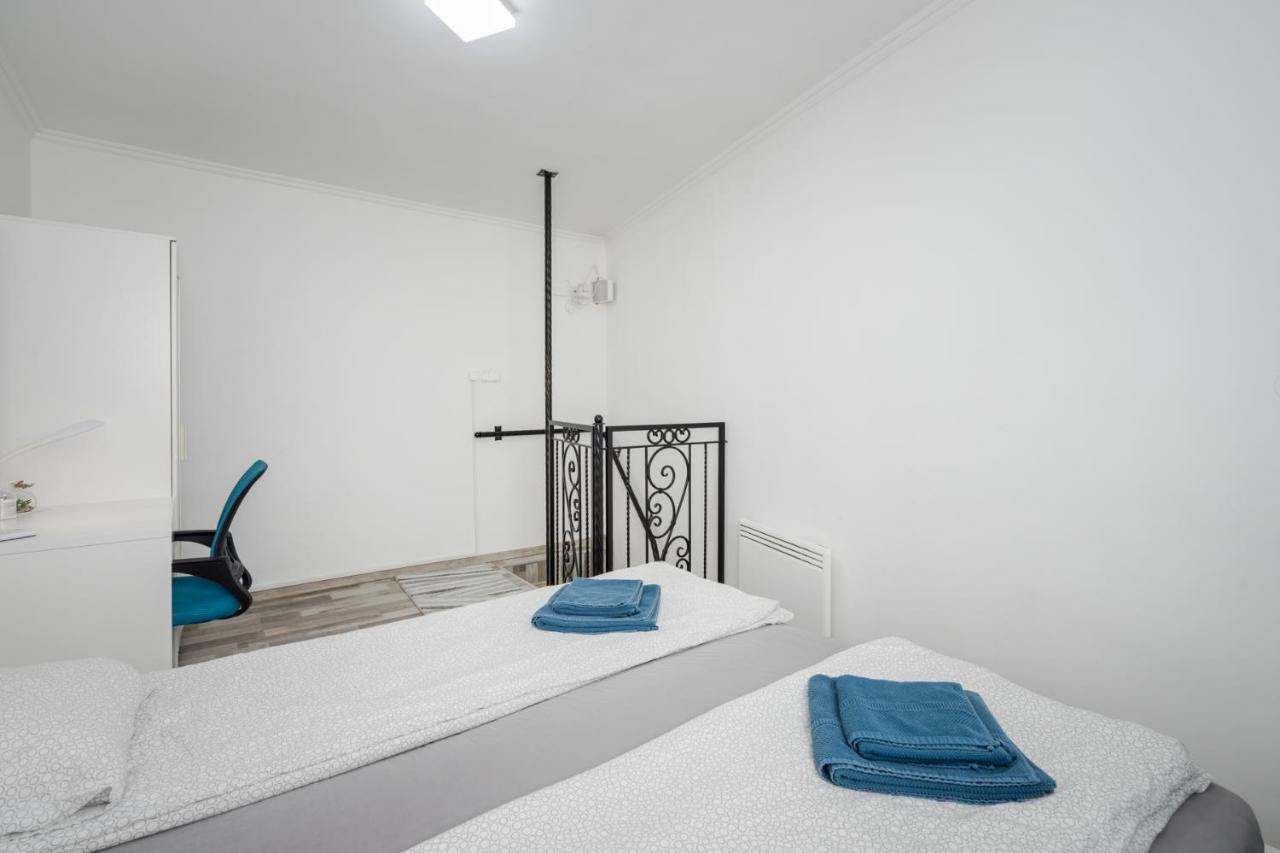 Bpr Simply Azure Apartment Budapest